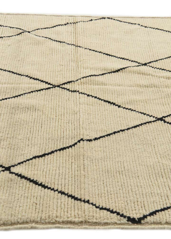 5' 5 x 6' 7 Hand Knotted Moroccan Wool Square Rug