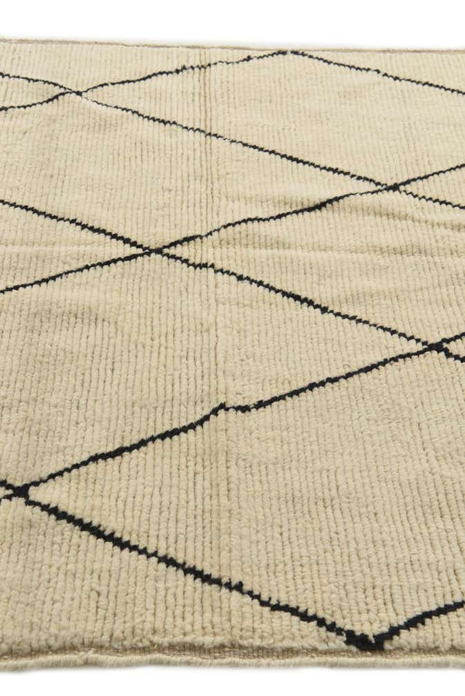 5' 5 x 6' 7 Hand Knotted Moroccan Wool Square Rug