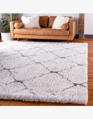 4' x 4' Moroccan Shag Square Rug