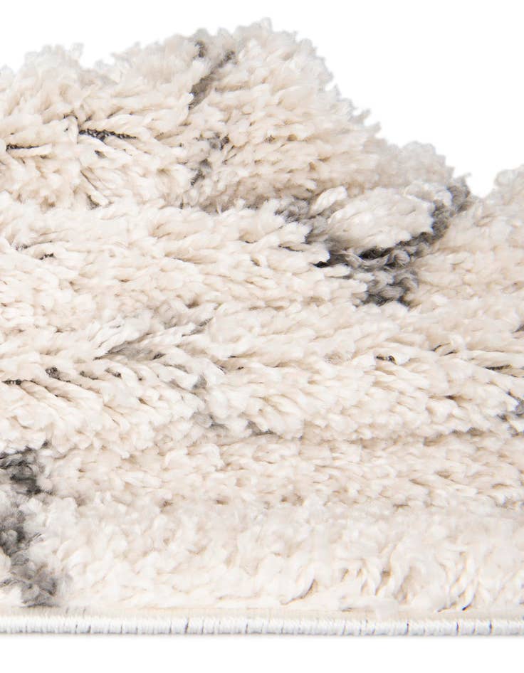 Detail image of 8' x 8' Moroccan Shag Square Rug