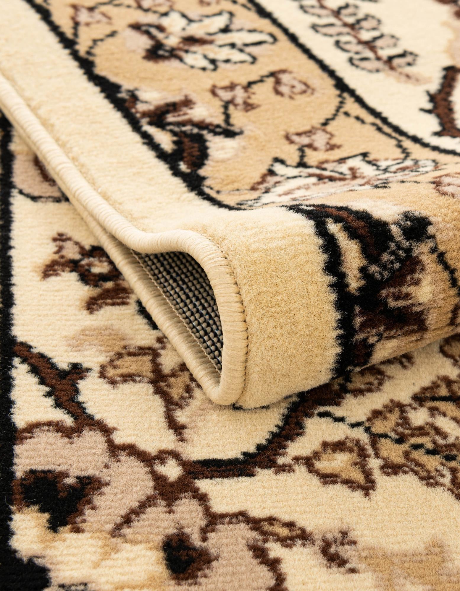 7' 10 x 7' 10 Neda Square Rug