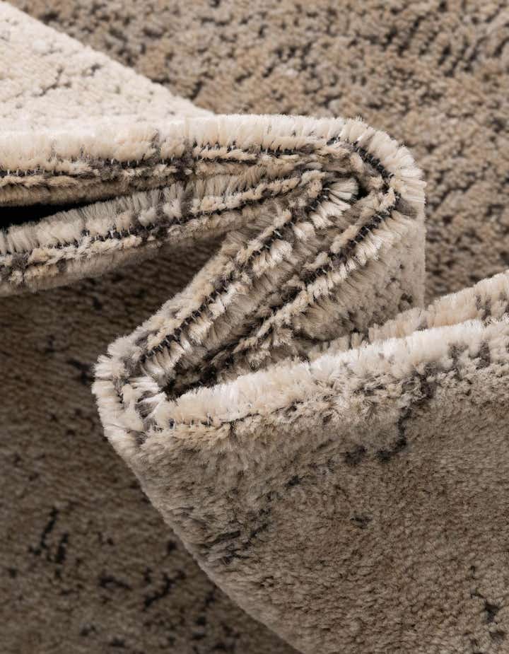 7' 10 x 7' 10 Oregon Square Rug