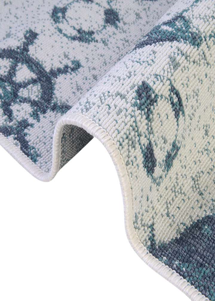 7' 10 x 7' 10 Easy-Clean Coastal Indoor / Outdoor Square Rug