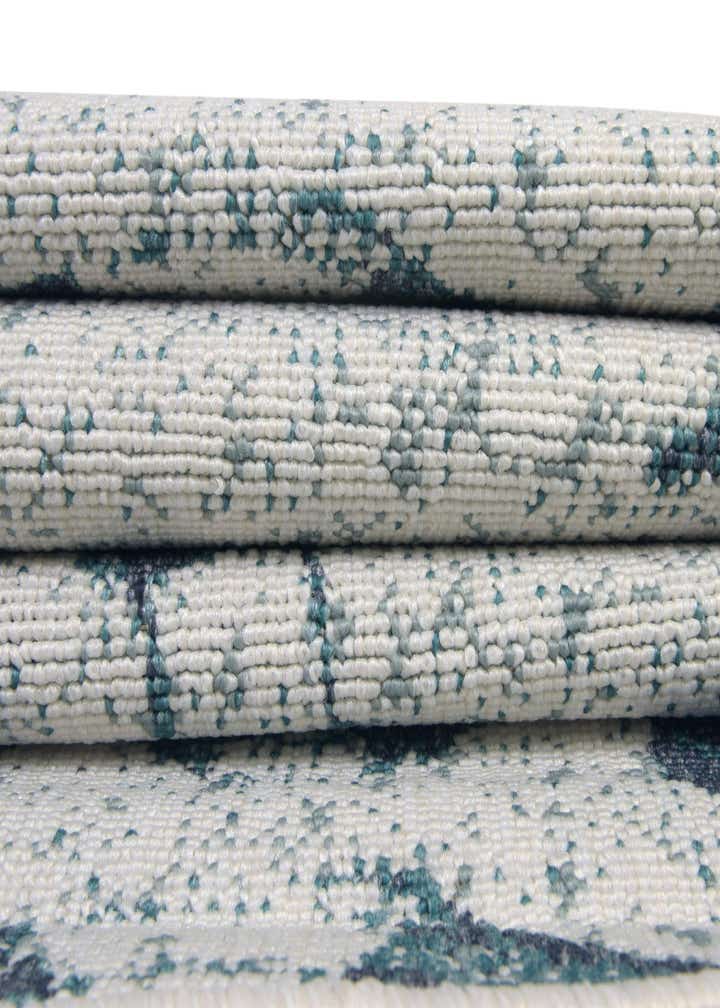 7' 10 x 7' 10 Easy-Clean Coastal Indoor / Outdoor Square Rug