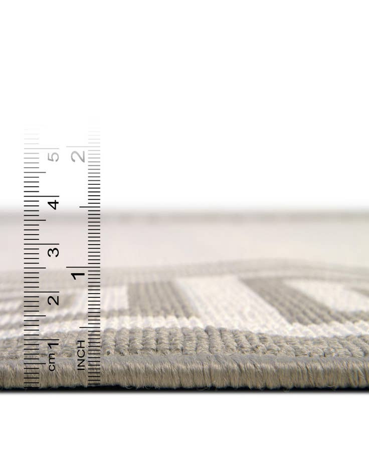 Detail image of 7' 10 x 7' 10 Easy-Clean Coastal Indoor / Outdoor Square Rug