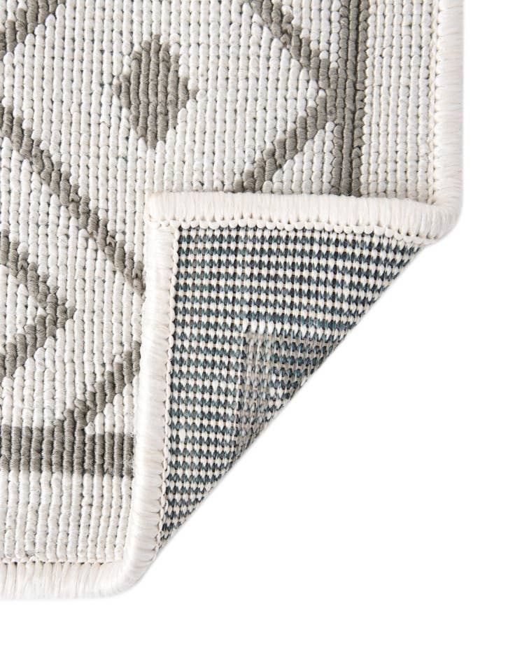Detail image of 7' 10 x 7' 10 Washable Lattice Indoor / Outdoor Square Rug