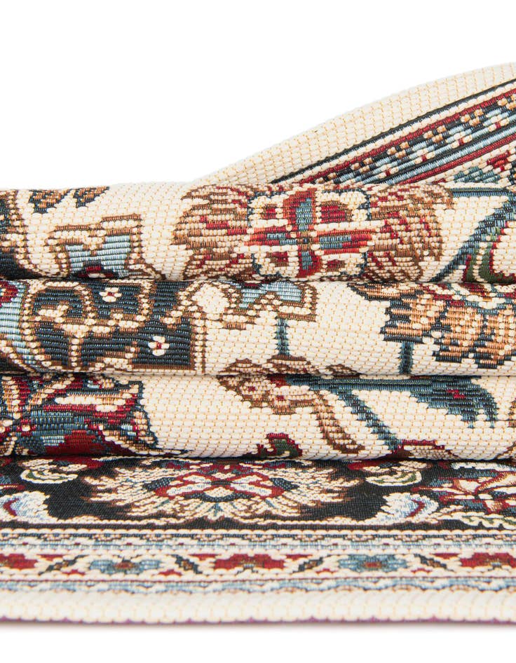 Detail image of 7' 10 x 7' 10  Washable Traditional Indoor / Outdoor Square Rug