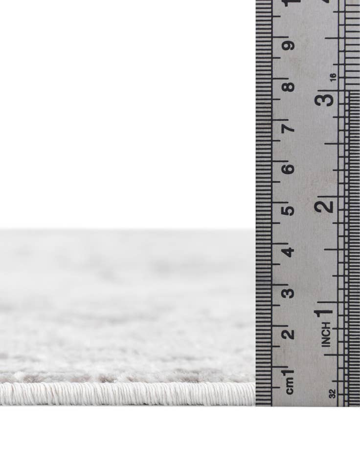 Detail image of 7' 10 x 7' 10 Oxford Square Rug