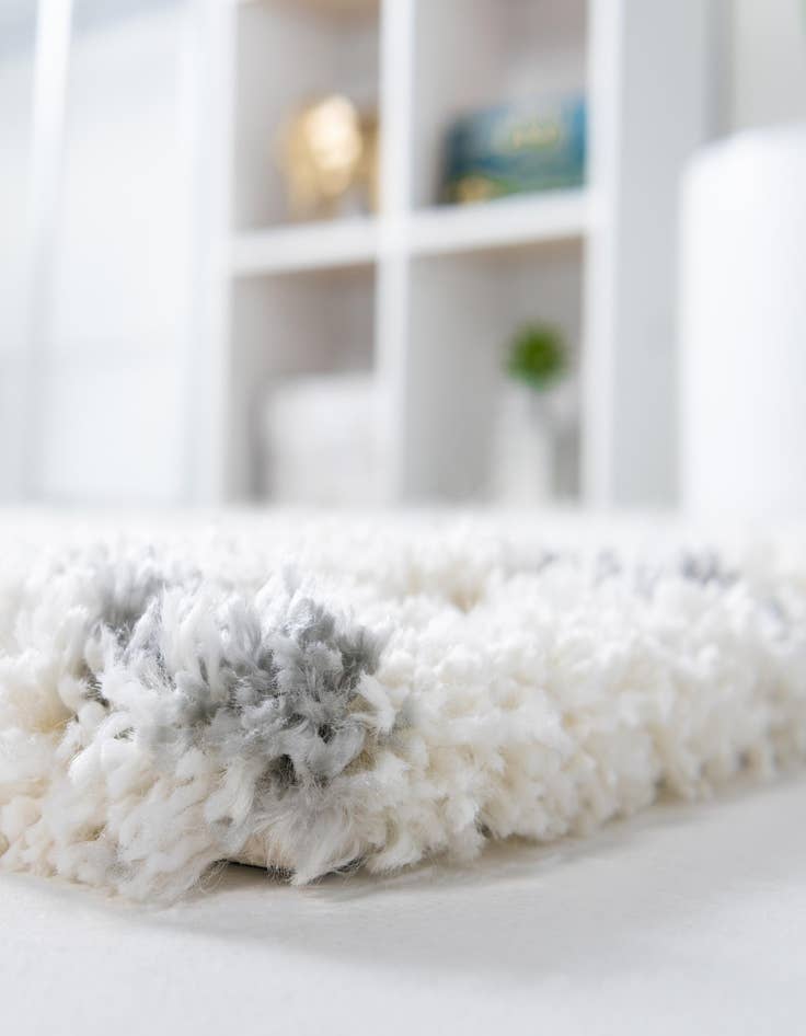 Detail image of 7' 10 x 7' 10 Soft Touch Shag Square Rug