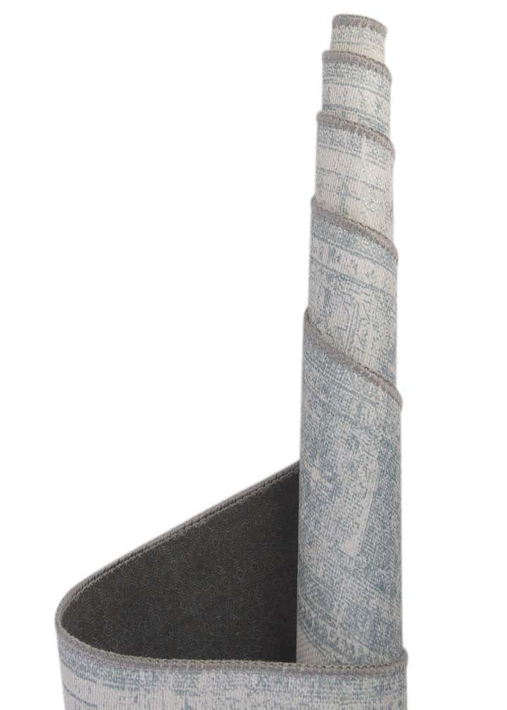 7' 6 x 7' 6 Washable Timeless Square Rug