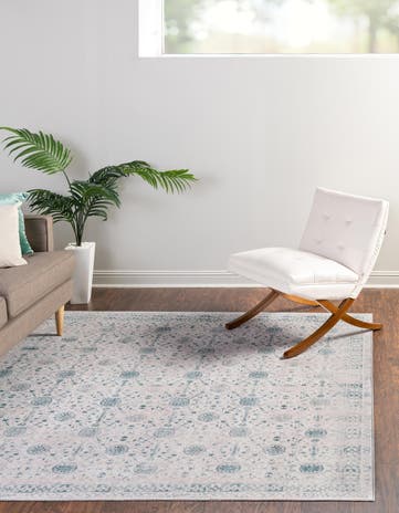 7' 6 x 7' 6 Washable Timeless Square Rug
