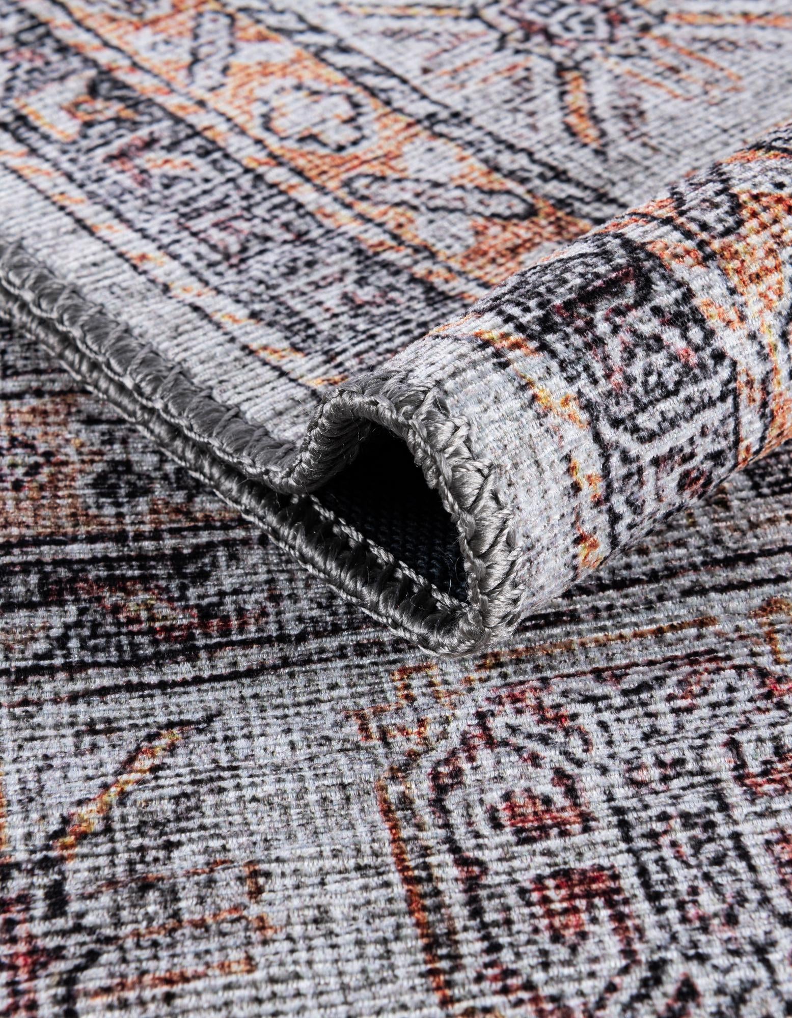 7' 10 x 7' 10 Washable Timeless Square Rug