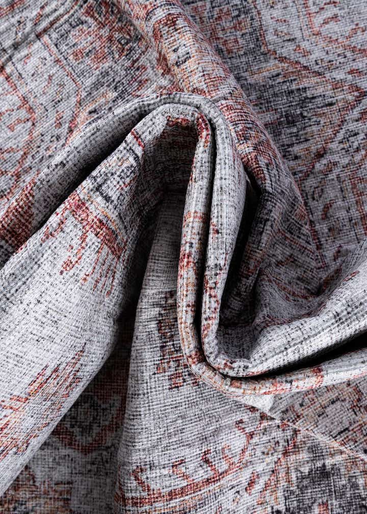 7' 10 x 7' 10 Washable Timeless Square Rug