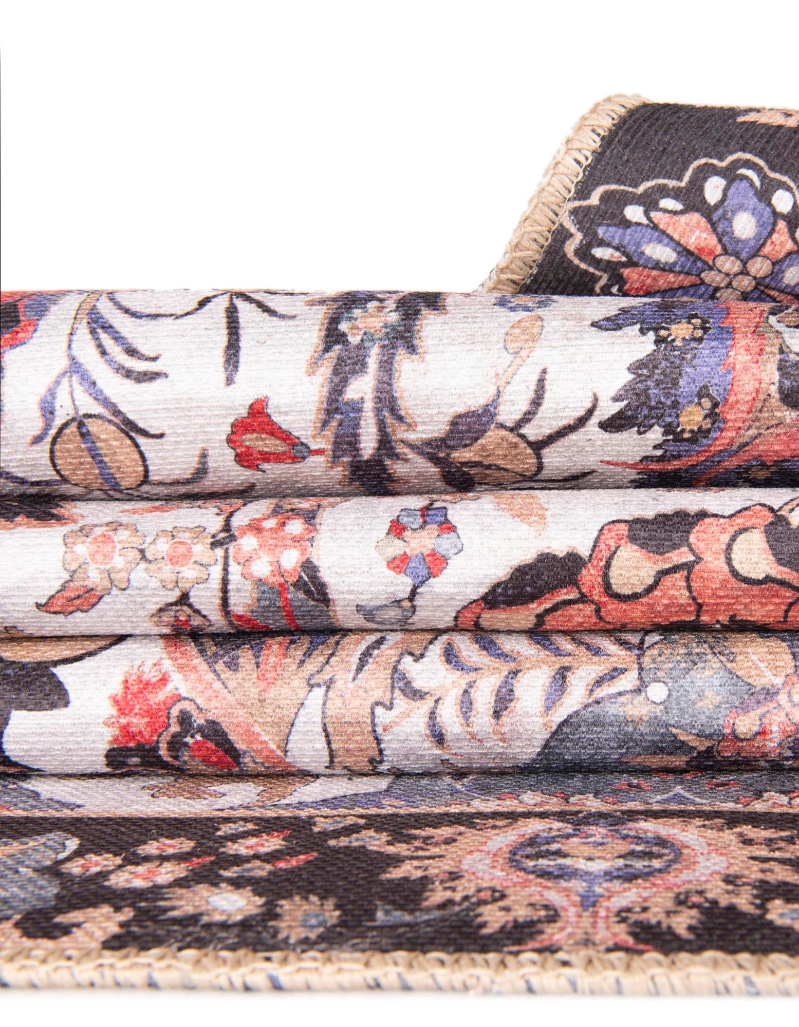 7' 10 x 7' 10 Washable Timeless Square Rug