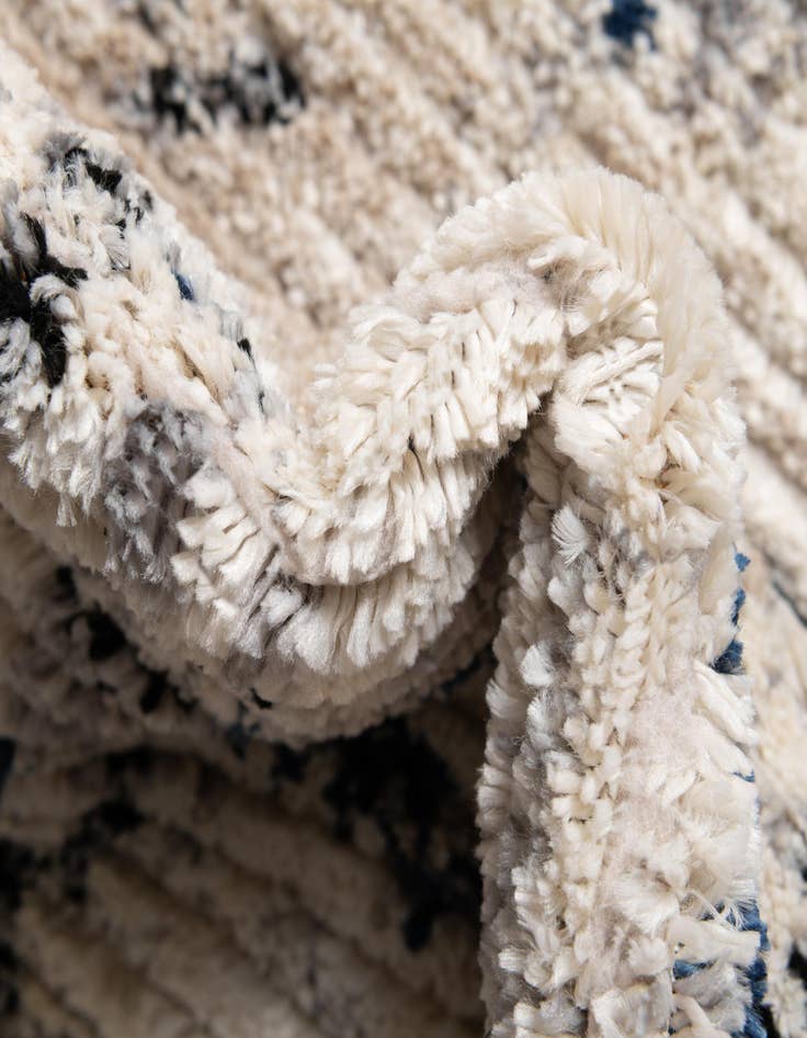 Detail image of 4' x 4' Tucson Square Rug