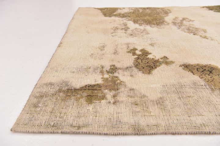3' 2 x 3' 10 Hand Knotted Ultra Vintage Persian Wool Square Rug