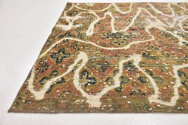 Detail image of 4' x 4' 2 Hand Knotted Ultra Vintage Persian Wool Square Rug