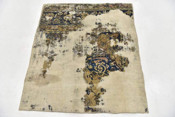 Detail image of 3' 10 x 4' 5 Hand Knotted Ultra Vintage Persian Wool Square Rug