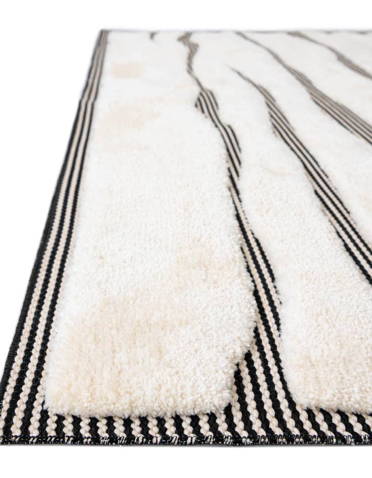 Detail image of 7' 10 x 7' 10 Prismatic Square Rug