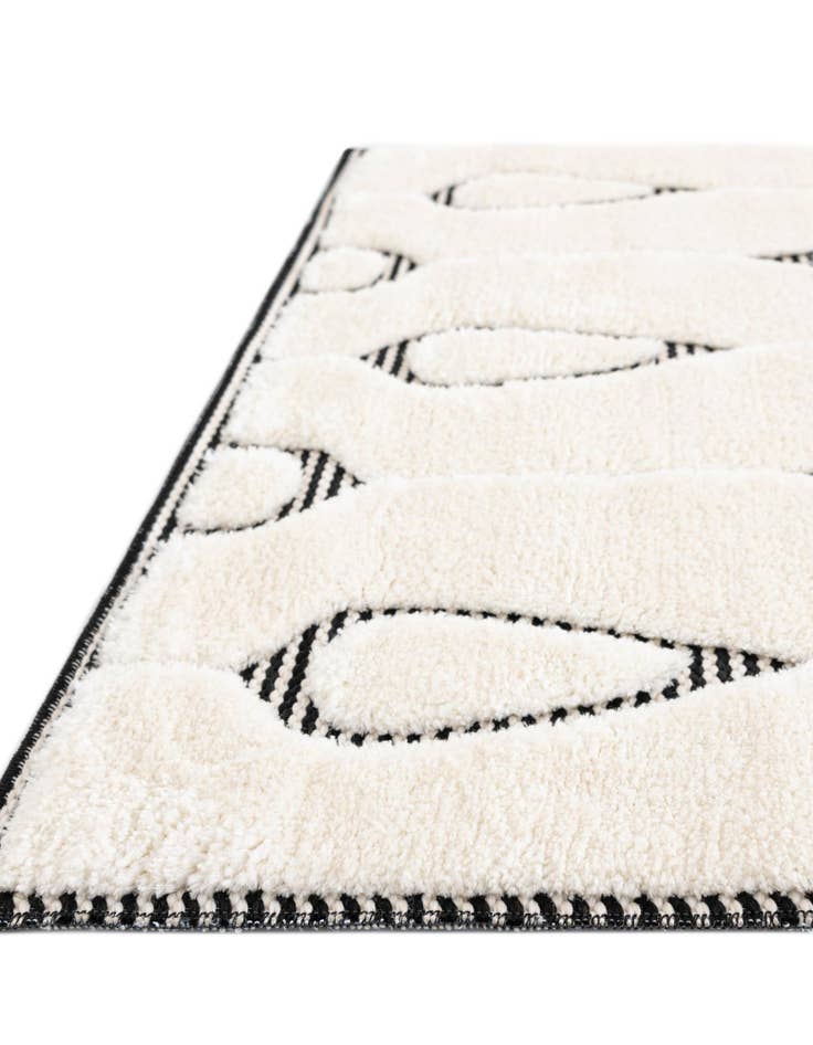 Detail image of 10' x 10' Prismatic Square Rug
