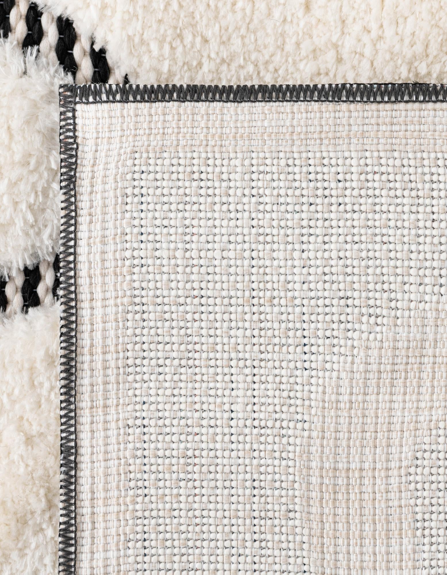 10' x 10' Prismatic Square Rug