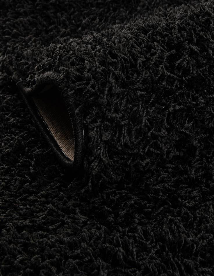Detail image of 3' 3 x 5' 3 Comfort Solid Shag Rug