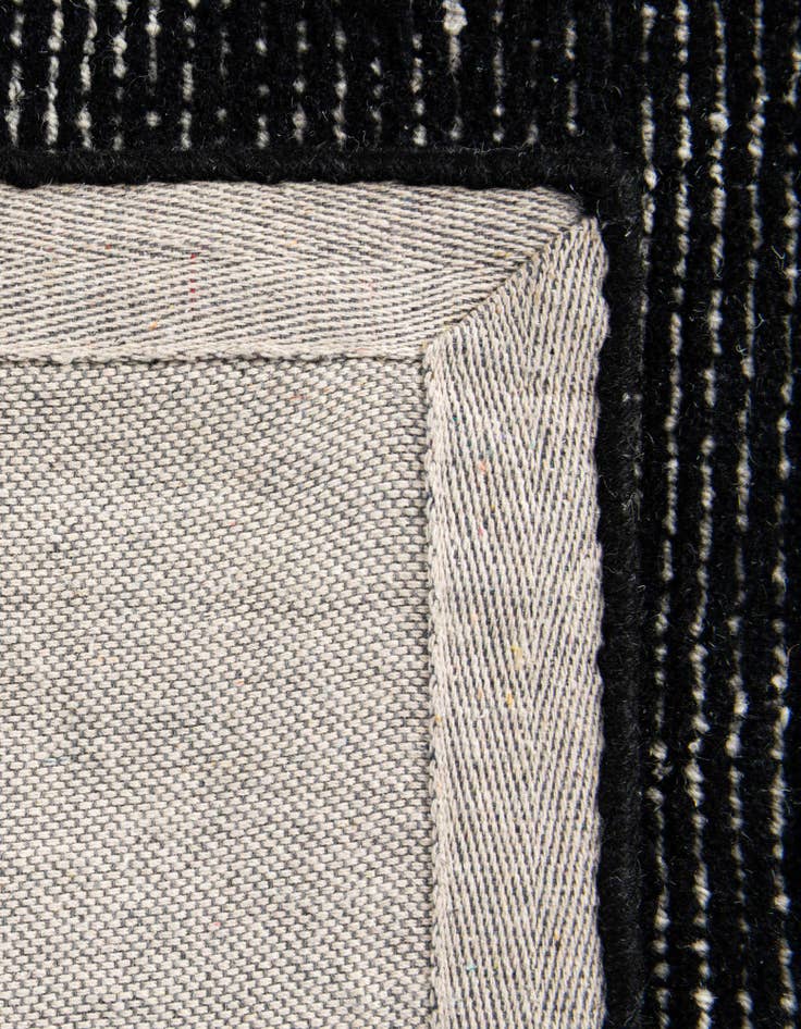Detail image of 7' x 11' WoolCraft Geometric Rug