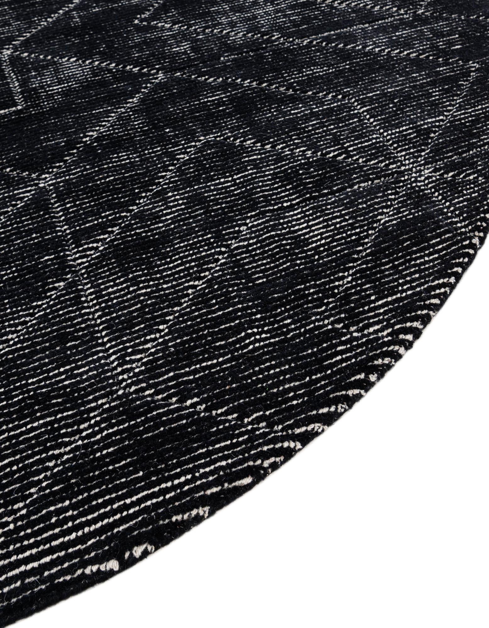 7' 10 x 7' 10 WoolCraft Geometric Round Rug