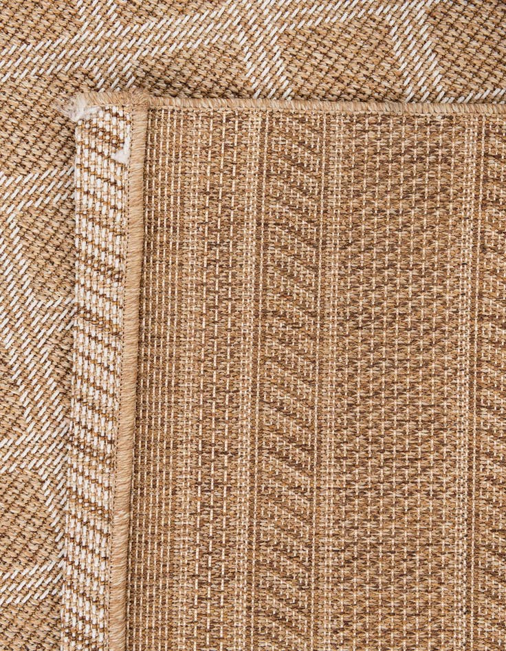 Detail image of 4' 10 x 7' 8 Washable Modern Indoor / Outdoor Rug