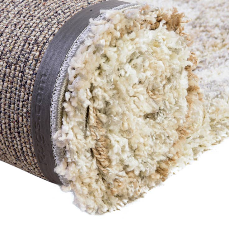 Detail image of 9' x 12' Soft Touch Shag Rug