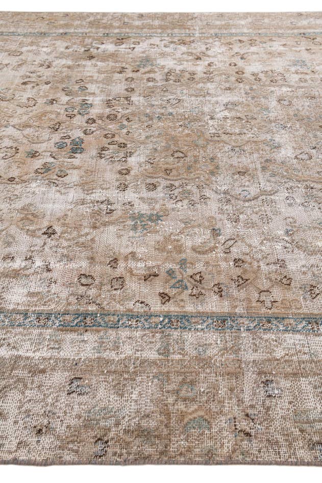 Detail image of 7' x 10' 1 Hand Knotted Ultra Vintage Persian Wool Rug