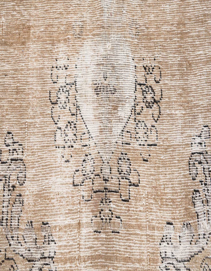 Detail image of 6' 5 x 9' 8  Hand Knotted Ultra Vintage Persian Wool Rug