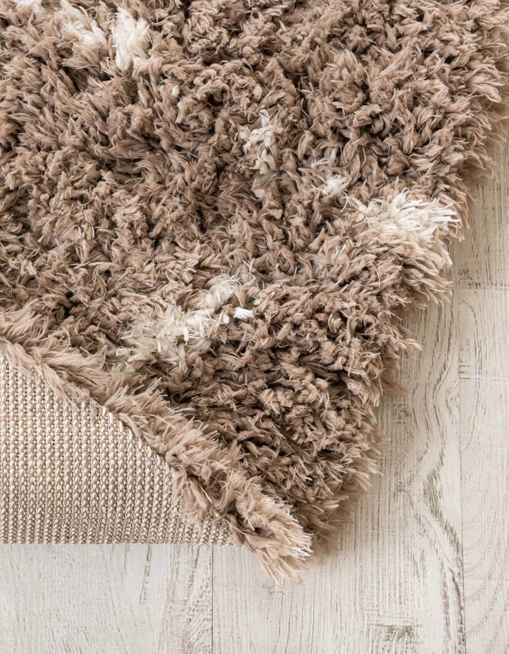 Detail image of 8' x 8' Infinity Shag Round Rug