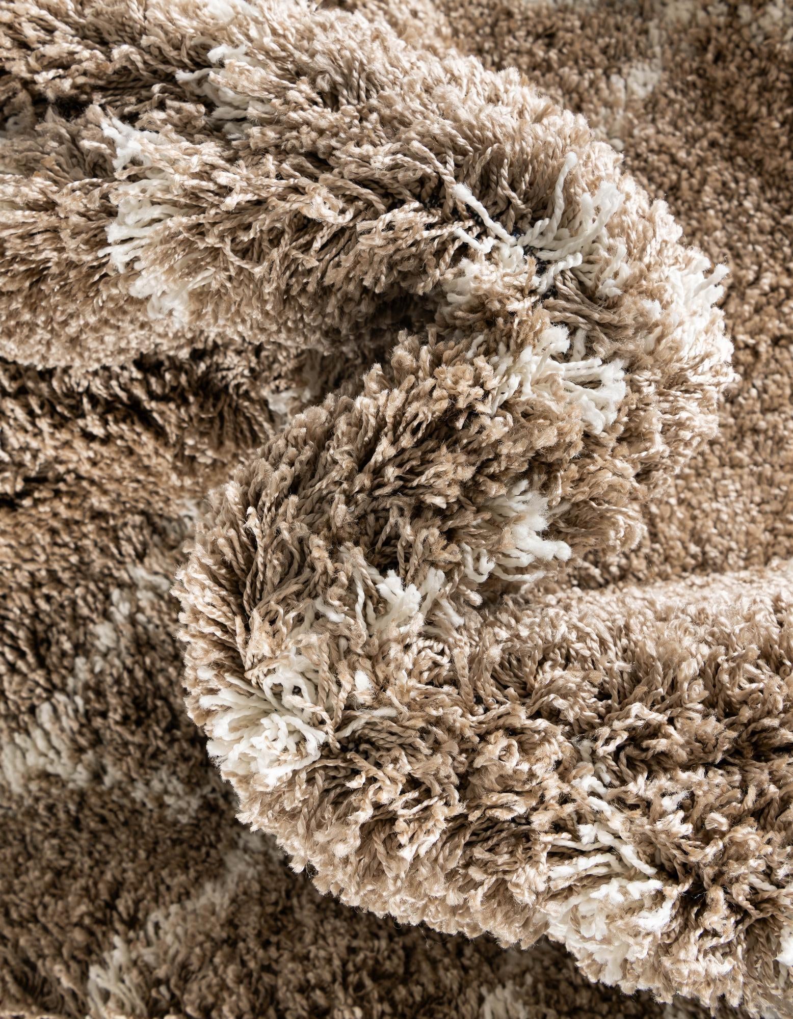 5' 3 x 5' 3 Soft Touch Shag Round Rug