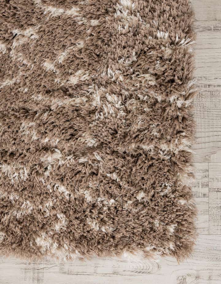 2' 7 x 12' Infinity Shag Runner Rug