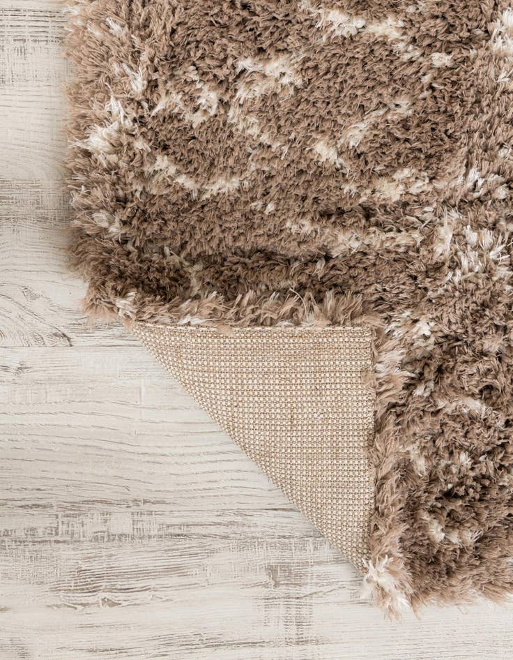 Detail image of 2' x 6' Infinity Shag Runner Rug