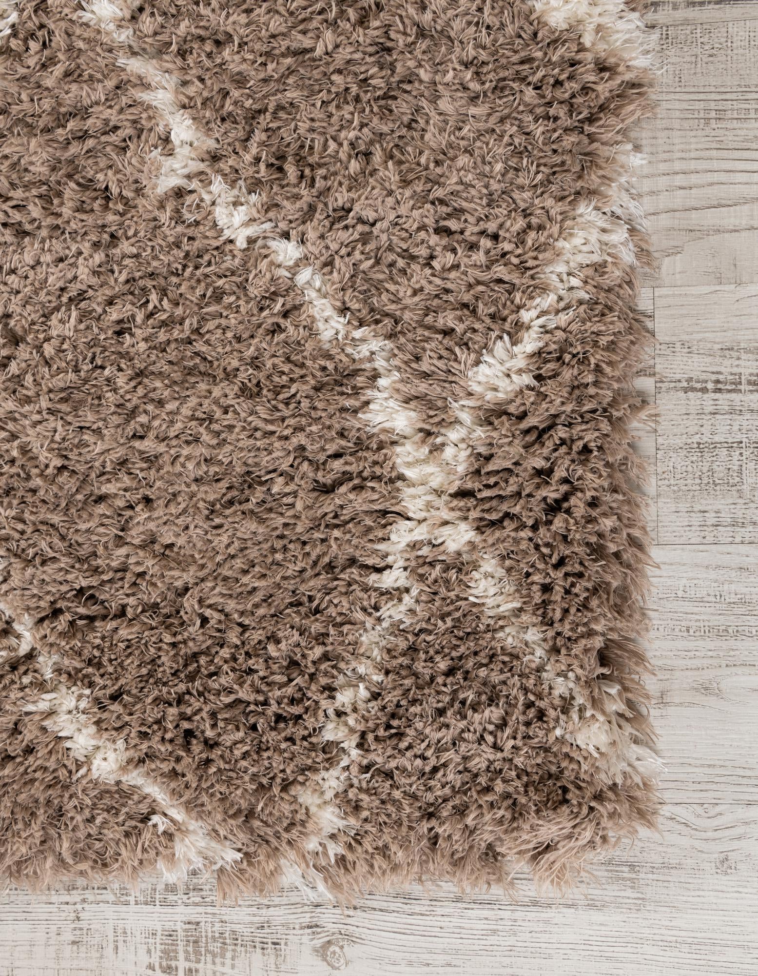 2' 7 x 12' Infinity Shag Runner Rug