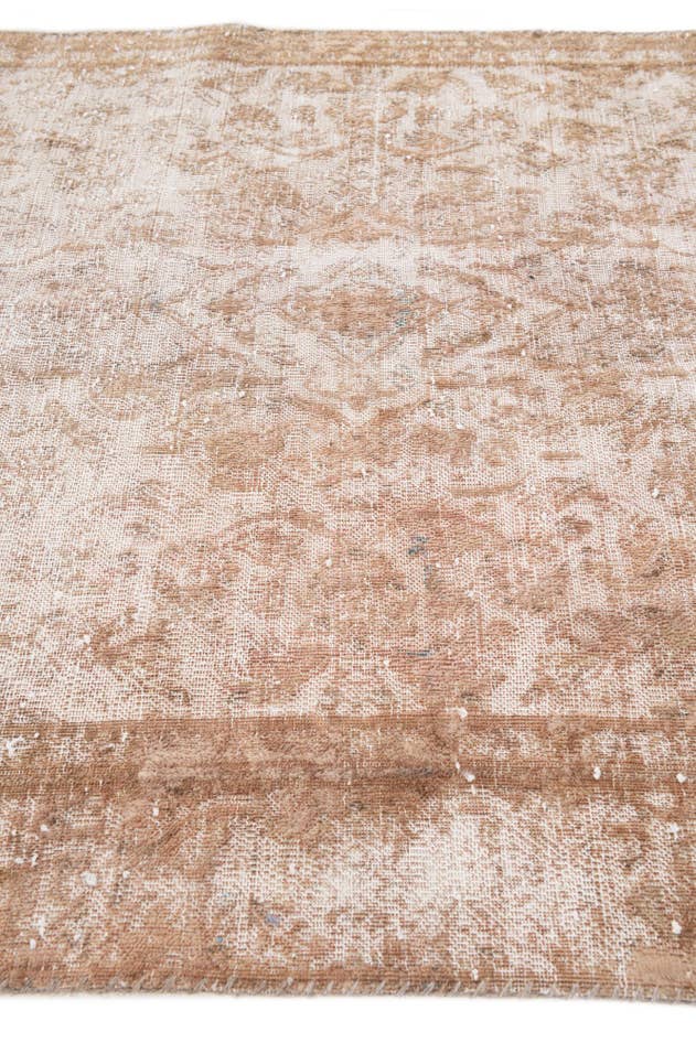 Detail image of 4' x 8' 8 Hand Knotted Ultra Vintage Persian Wool Runner Rug