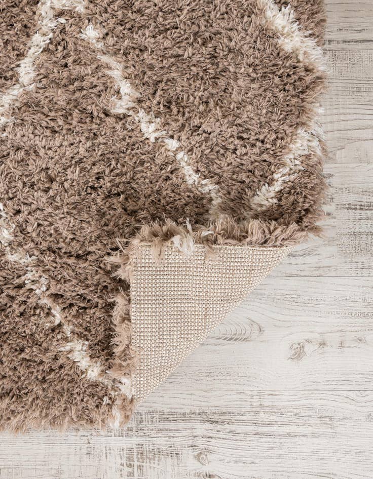 Detail image of 8' x 8' Infinity Shag Square Rug