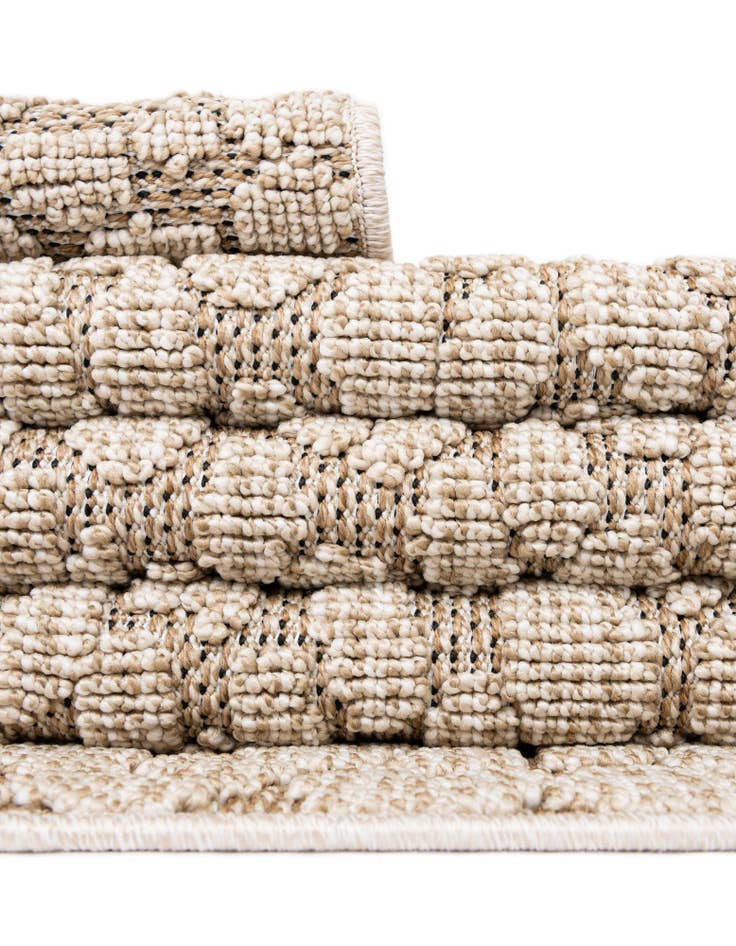 Detail image of 7' 10 x 7' 10  Washable Safari Indoor / Outdoor Square Rug