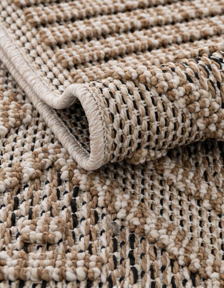 Detail image of 7' 10 x 7' 10 Easy-Clean Trellis Indoor / Outdoor Square Rug