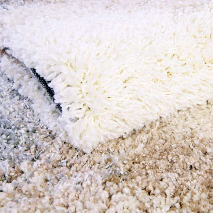 7' 10 x 7' 10 Soft Touch Shag Square Rug