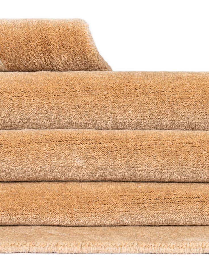 Detail image of 3' 3 x 12' Jill Zarin Border Wool Runner Rug