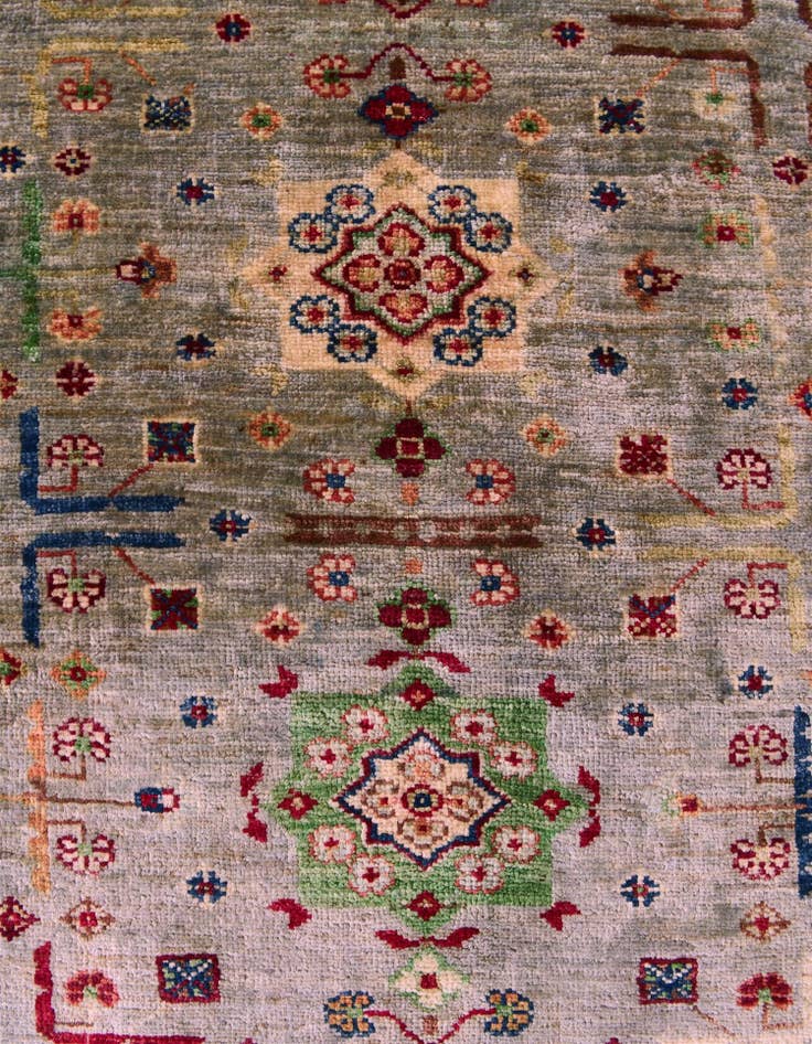 Detail image of 5' x 6' 6 Hand Knotted Ariana Ziegler Rug