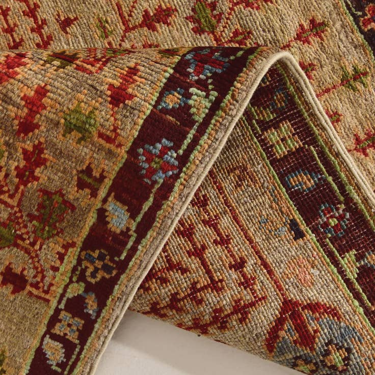 Detail image of 2' x 3' 2 Hand Knotted Ariana Ziegler Rug
