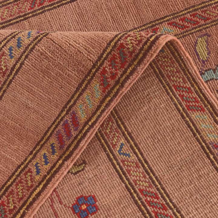 2' 9 x 9' 11 Hand Knotted Kazak Round Rug