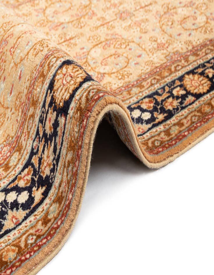 Detail image of 2' 6 x 8' Mood Wool Runner Rug
