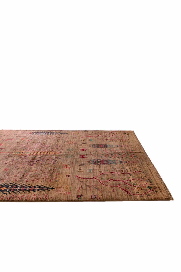 Detail image of 5' 1 x 7' 1 Hand Knotted Ariana Ziegler Rug
