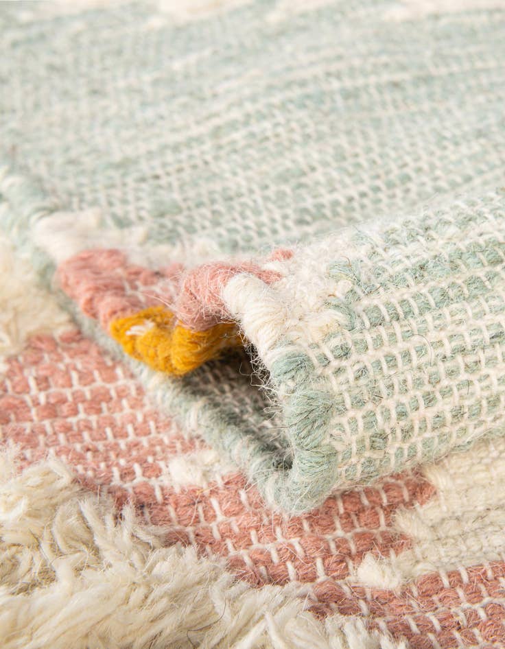 Detail image of 10' x 13' 1 Hand Woven Arizona Wool Rug
