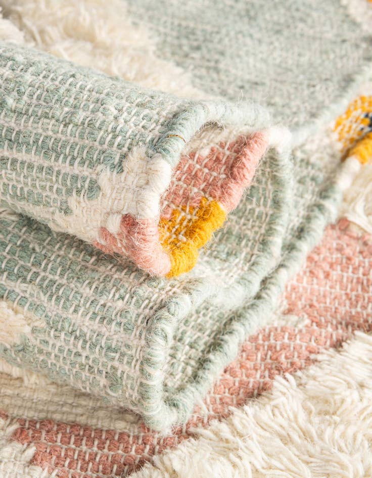 Detail image of 8' x 11'  Hand Woven Arizona Wool Rug